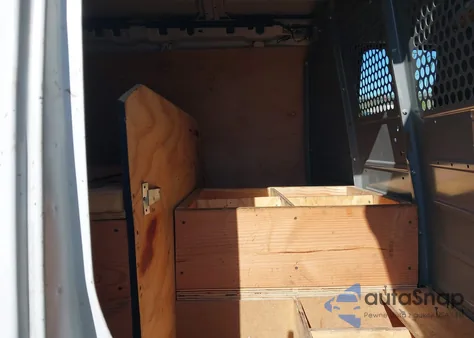 2017 Chevrolet Express 2500 Work Van z USA, uszkodzony, nr VIN 1GCWGBFF9H1109768